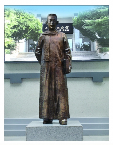 《王盡美  》  材質： 青銅   高度：2.0m  安放： 濰坊